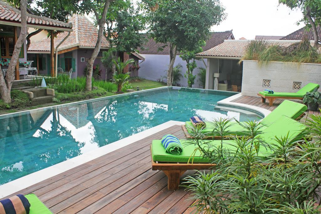 Guesthouse Mooz Canggu Quarto foto