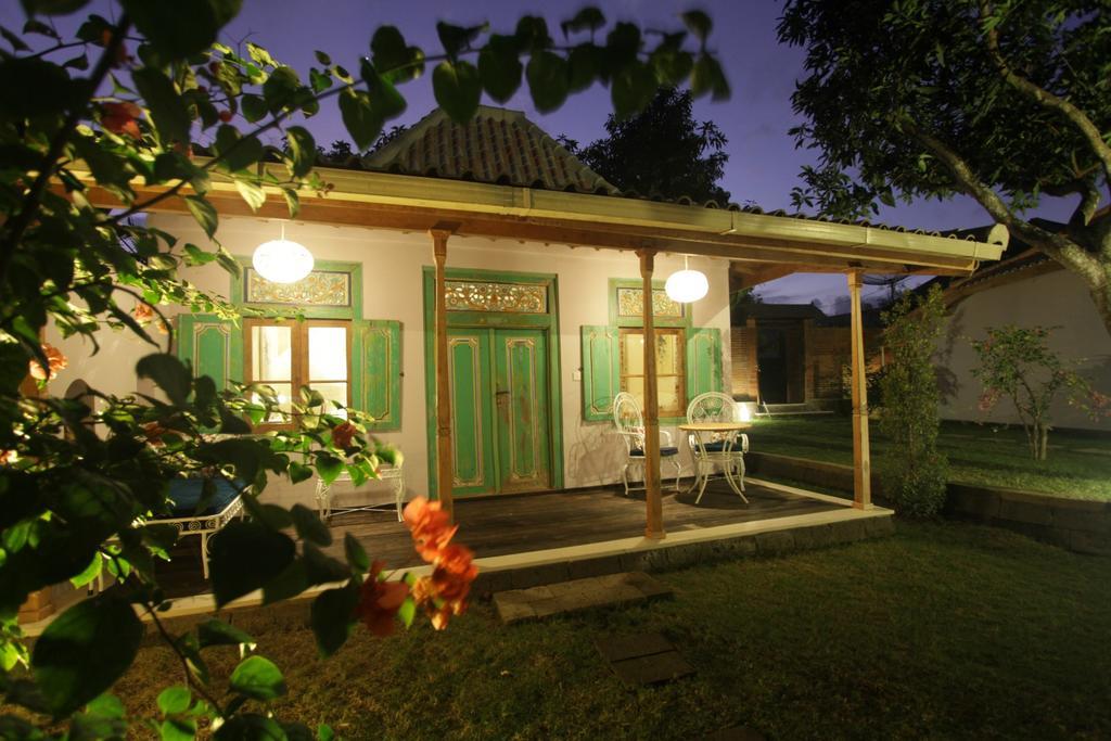 Guesthouse Mooz Canggu Quarto foto