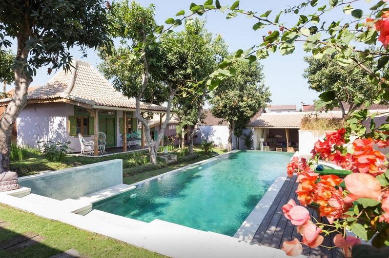 Guesthouse Mooz Canggu Quarto foto
